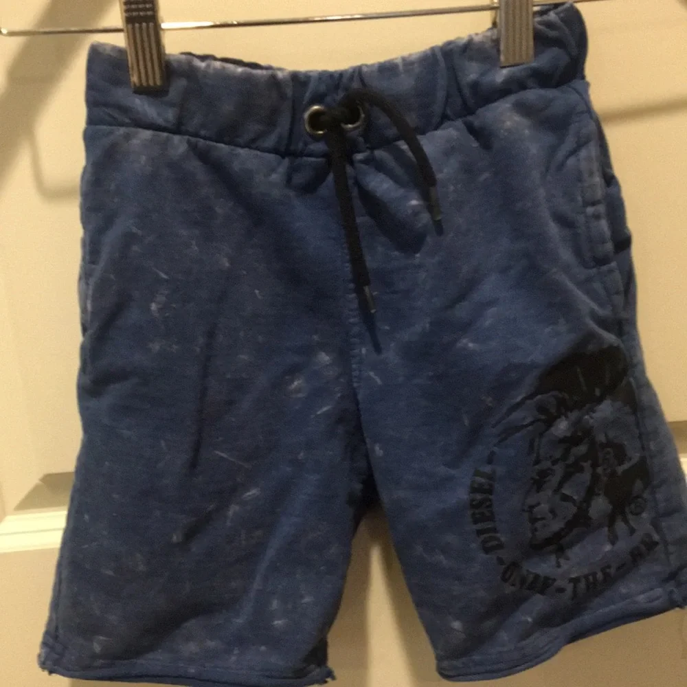 Diesel boys drawstring PullOn graphic Sweat Shorts fine tie dye pockets size 4